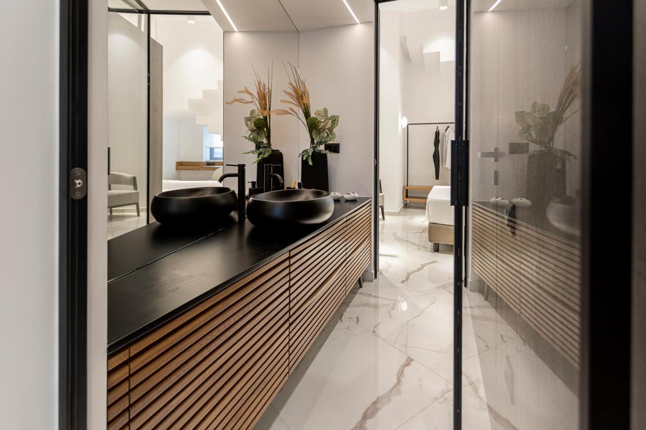 Maison 36 In The Center Of Psyri * Athens