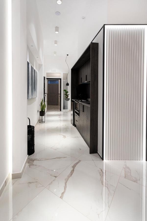 Maison 36 In The Center Of Psyri * Athens