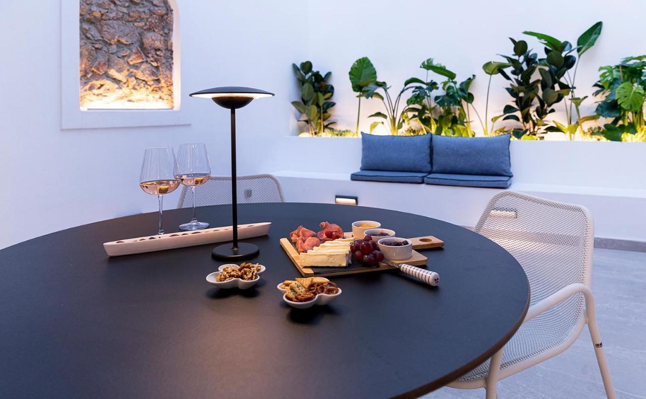 Maison 36 In The Center Of Psyri Villa Athens